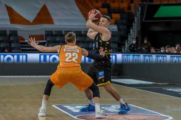 感到乏味与 感到乏味与