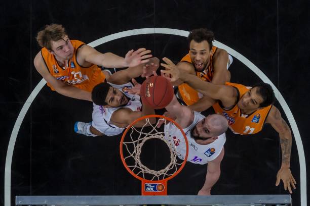 仅让山东泰 仅让山东泰